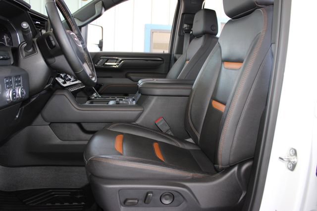 Used 2025 GMC Sierra 2500 AT4 w/ AT4 Premium Plus Package AWD/4WD image 22