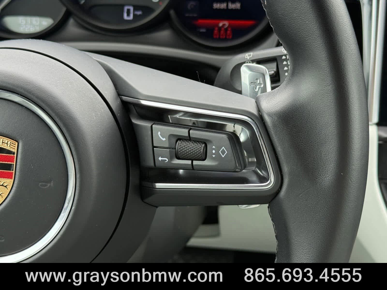 Used 2024 Porsche Macan AWD/4WD image 22