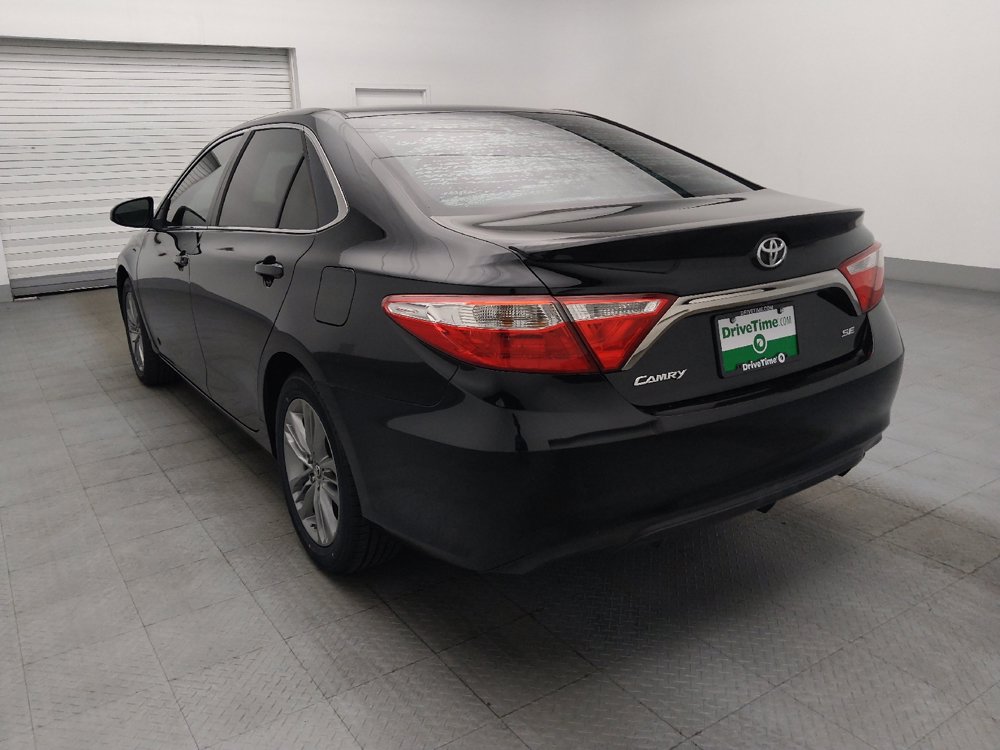Used 2015 Toyota Camry SE FWD image 5