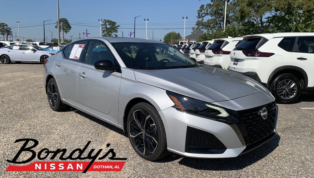 Used 2025 Nissan Altima 2.5 SR w/ SR Premium Package