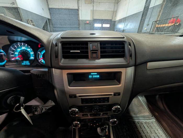 Used 2010 Ford Fusion SE FWD image 35
