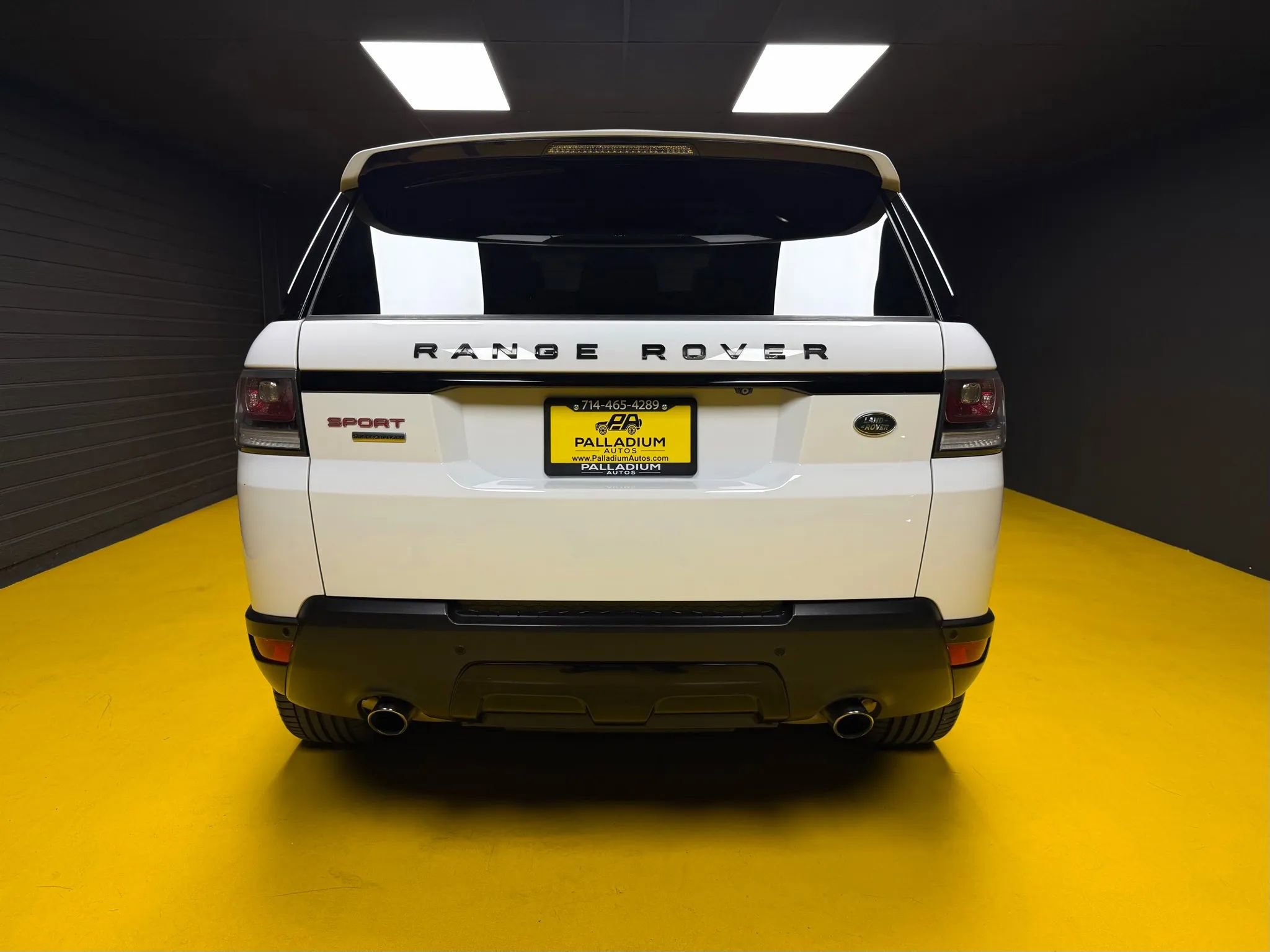 Used 2014 Land Rover Range Rover Sport Supercharged image 5