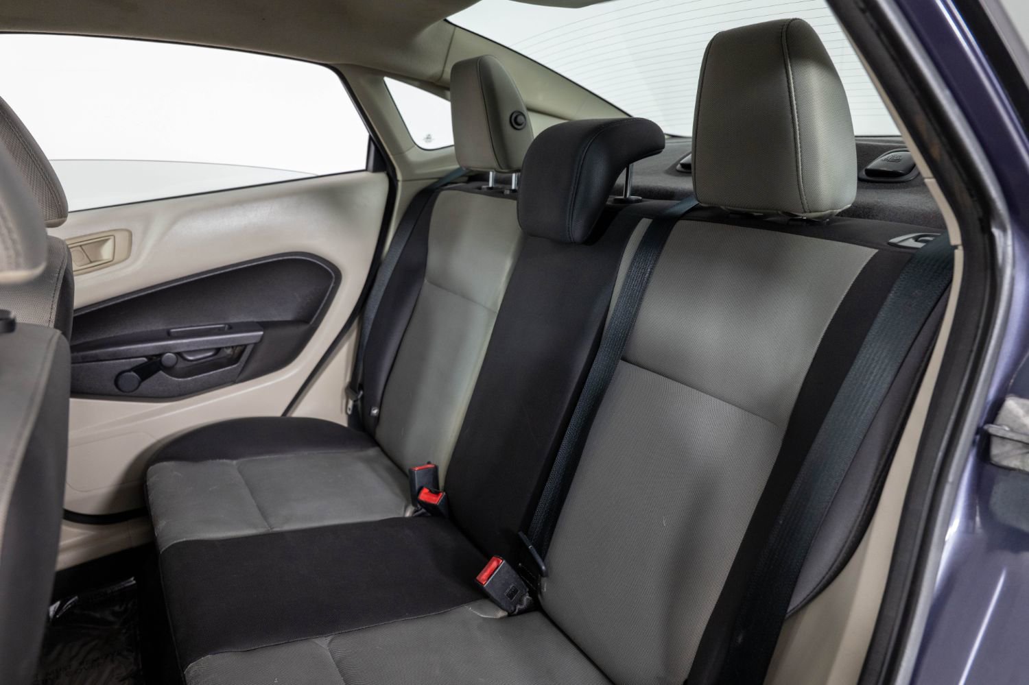 Used 2012 Ford Fiesta S image 17