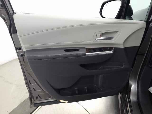 Used 2023 Toyota Sienna XLE image 15