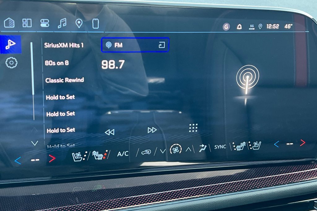 New 2026 Chevrolet Traverse RS image 16