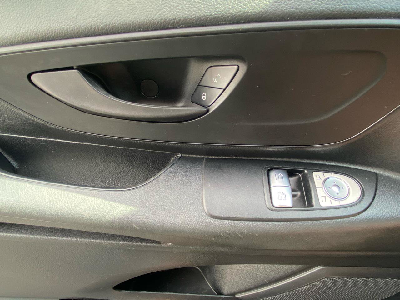 Used 2021 Mercedes-Benz Metris image 24