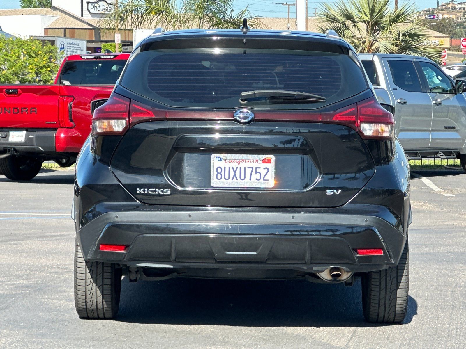 Used 2021 Nissan Kicks SV image 4