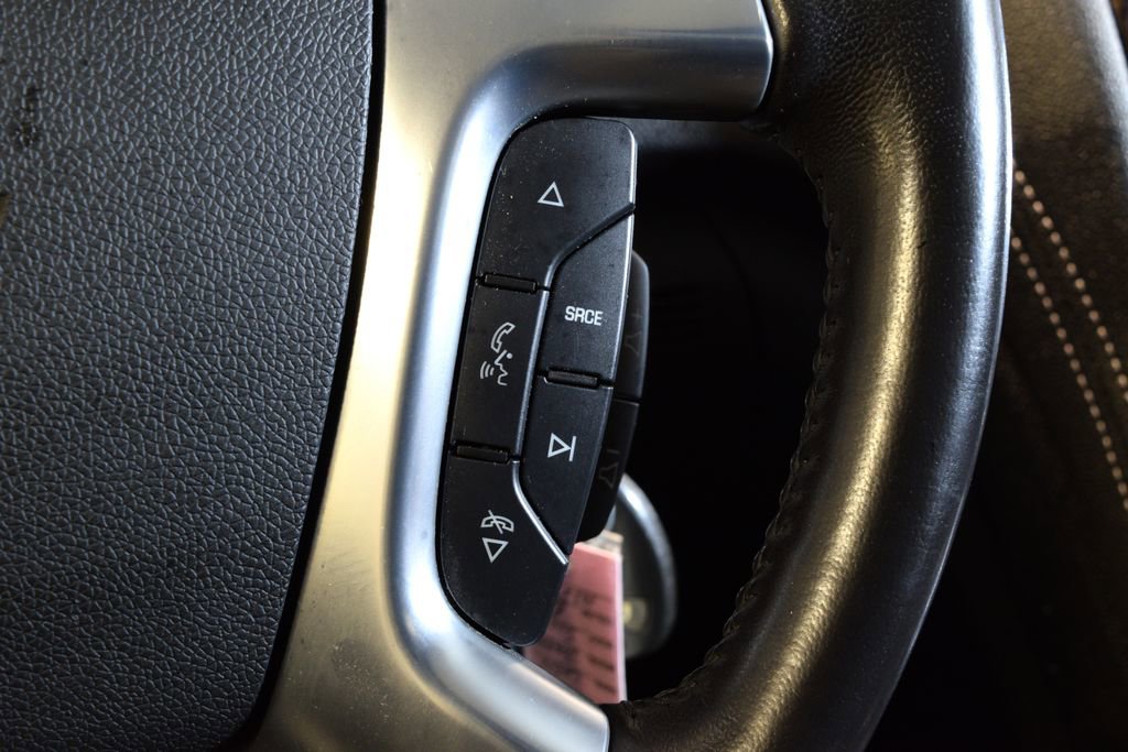 Used 2017 Chevrolet Traverse Premier image 21