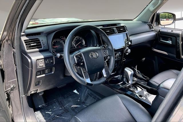 Used 2021 Toyota 4Runner TRD Off-Road Premium w/ Moonroof Package AWD/4WD image 16