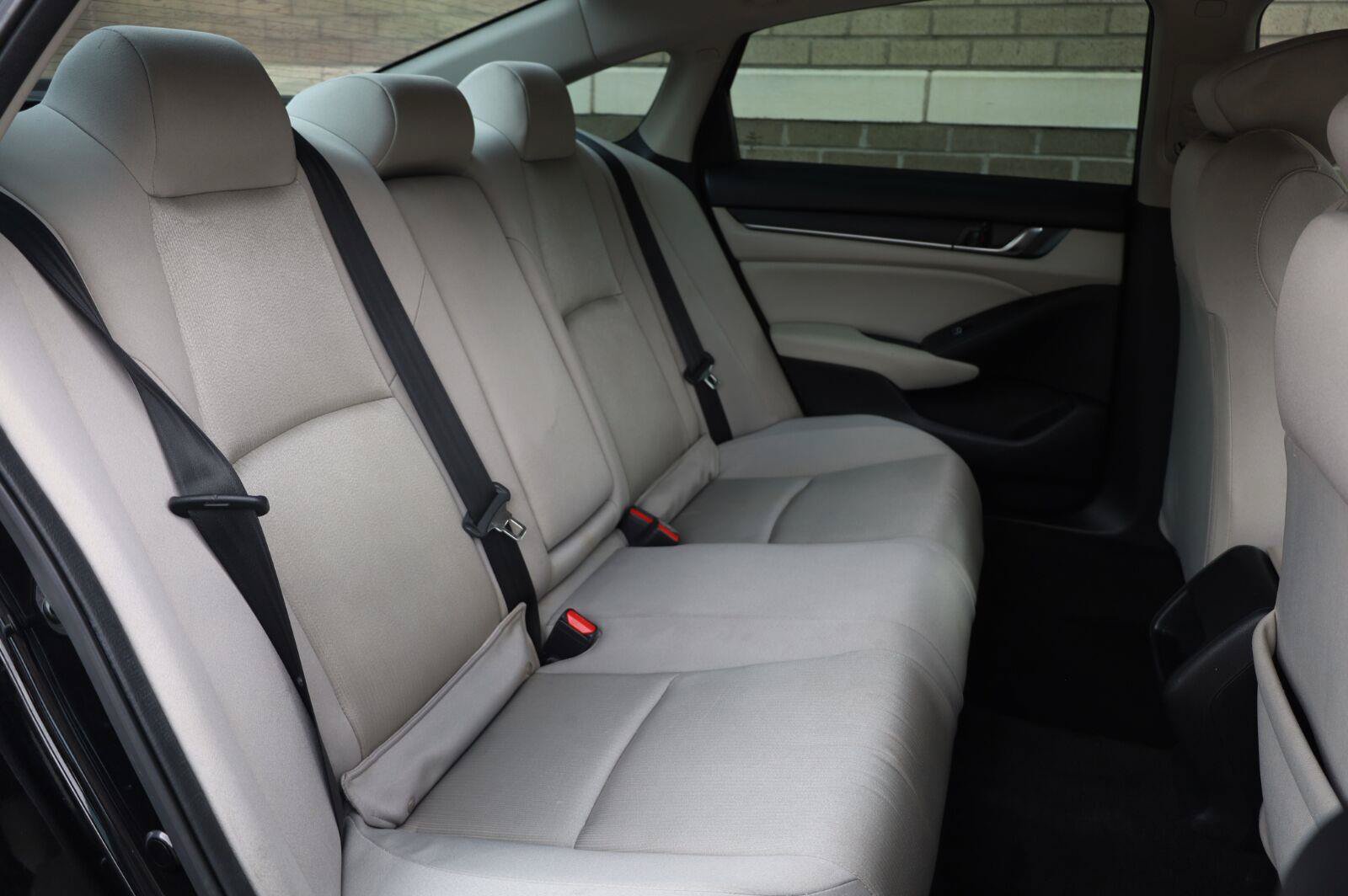 Used 2018 Honda Accord LX image 24