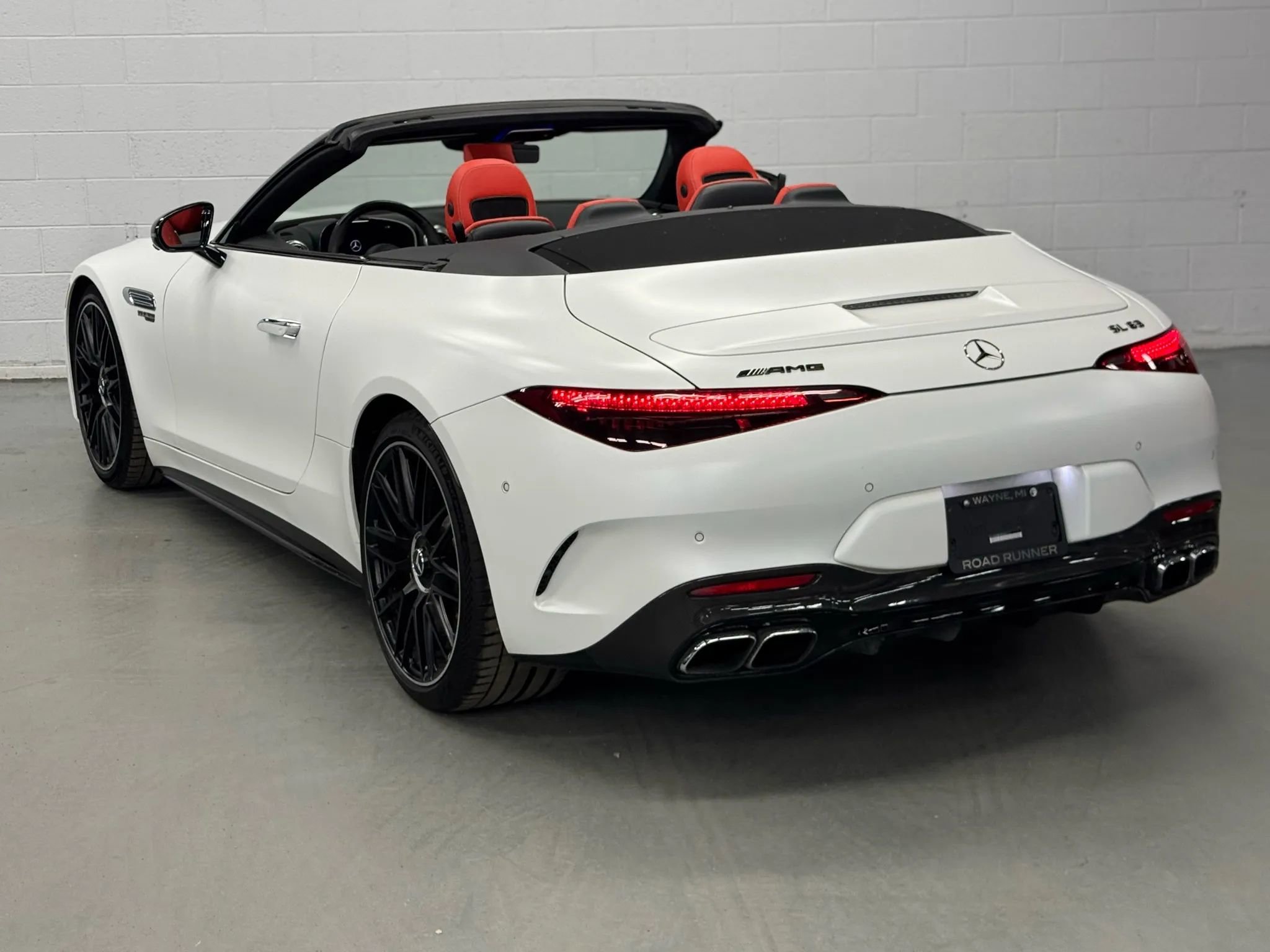 Used 2022 Mercedes-Benz SL 63 AMG SL 63 Touring Roadster 2D image 11