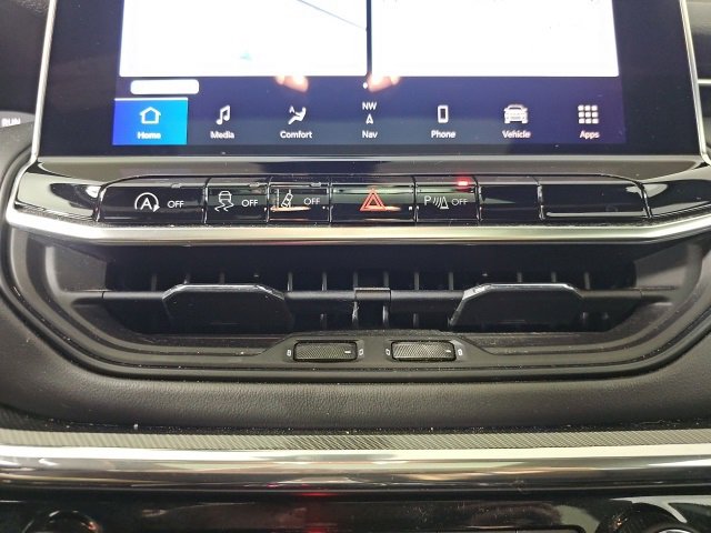 Certified 2024 Jeep Compass Limited w/ High Altitude Package image 21