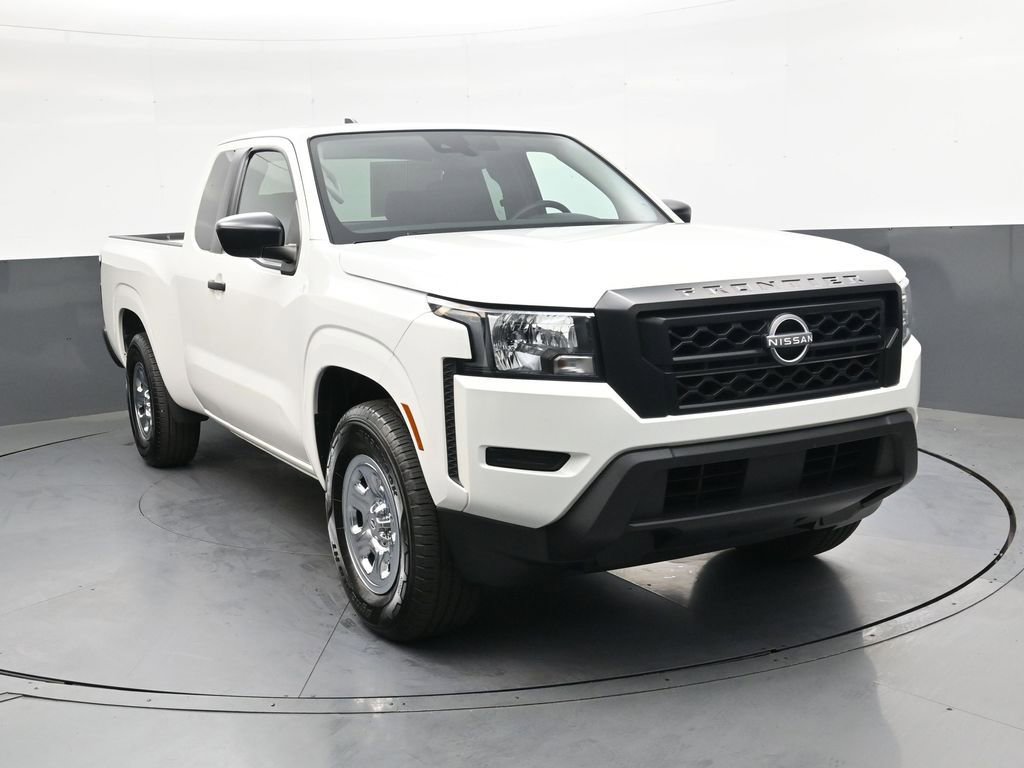 Used 2022 Nissan Frontier S image 2