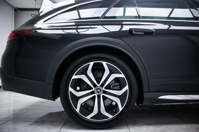 Used 2025 Mercedes-Benz E 450 4MATIC All-Terrain Wagon image 34