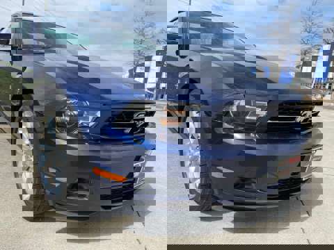 Used 2010 Ford Mustang Coupe image 35