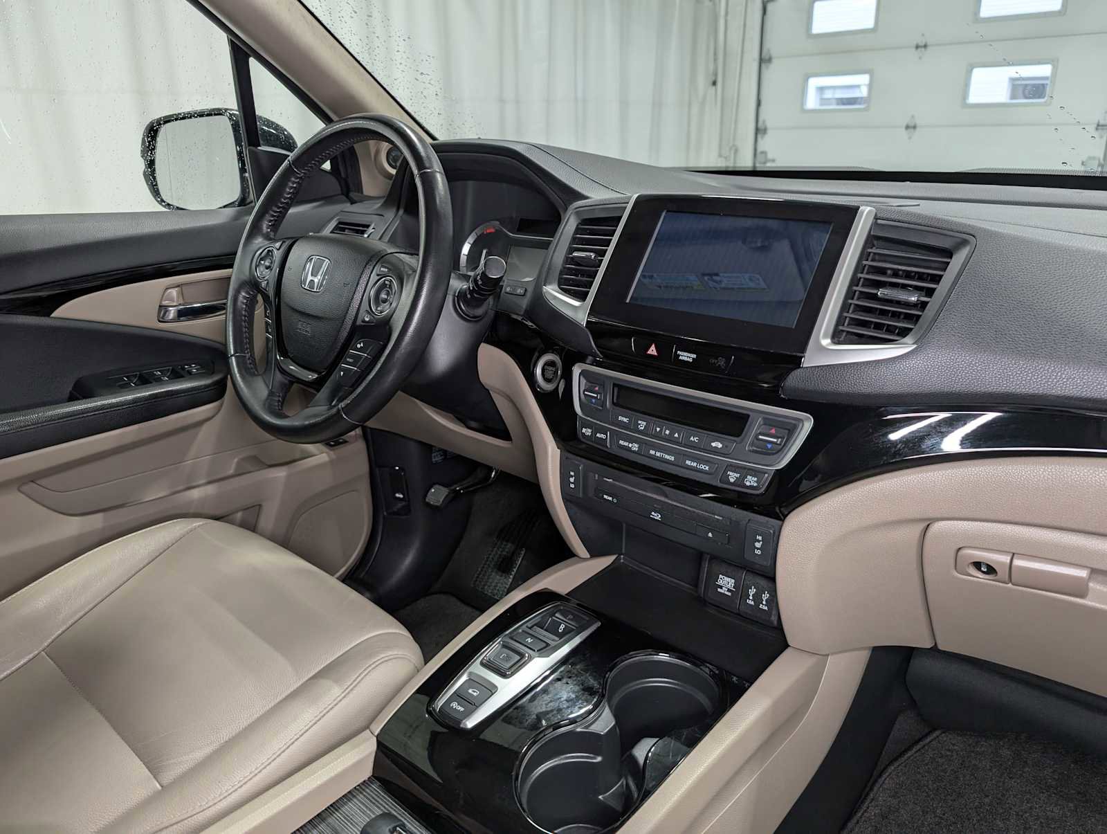 Used 2016 Honda Pilot Touring image 46
