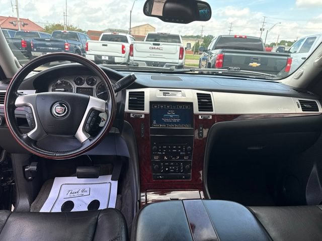 Used 2011 Cadillac Escalade Premium AWD/4WD image 19