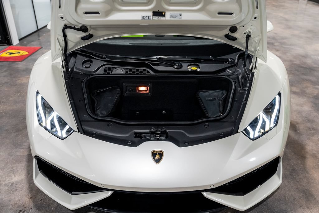Used 2016 Lamborghini Huracan LP 610-4 AWD/4WD image 9