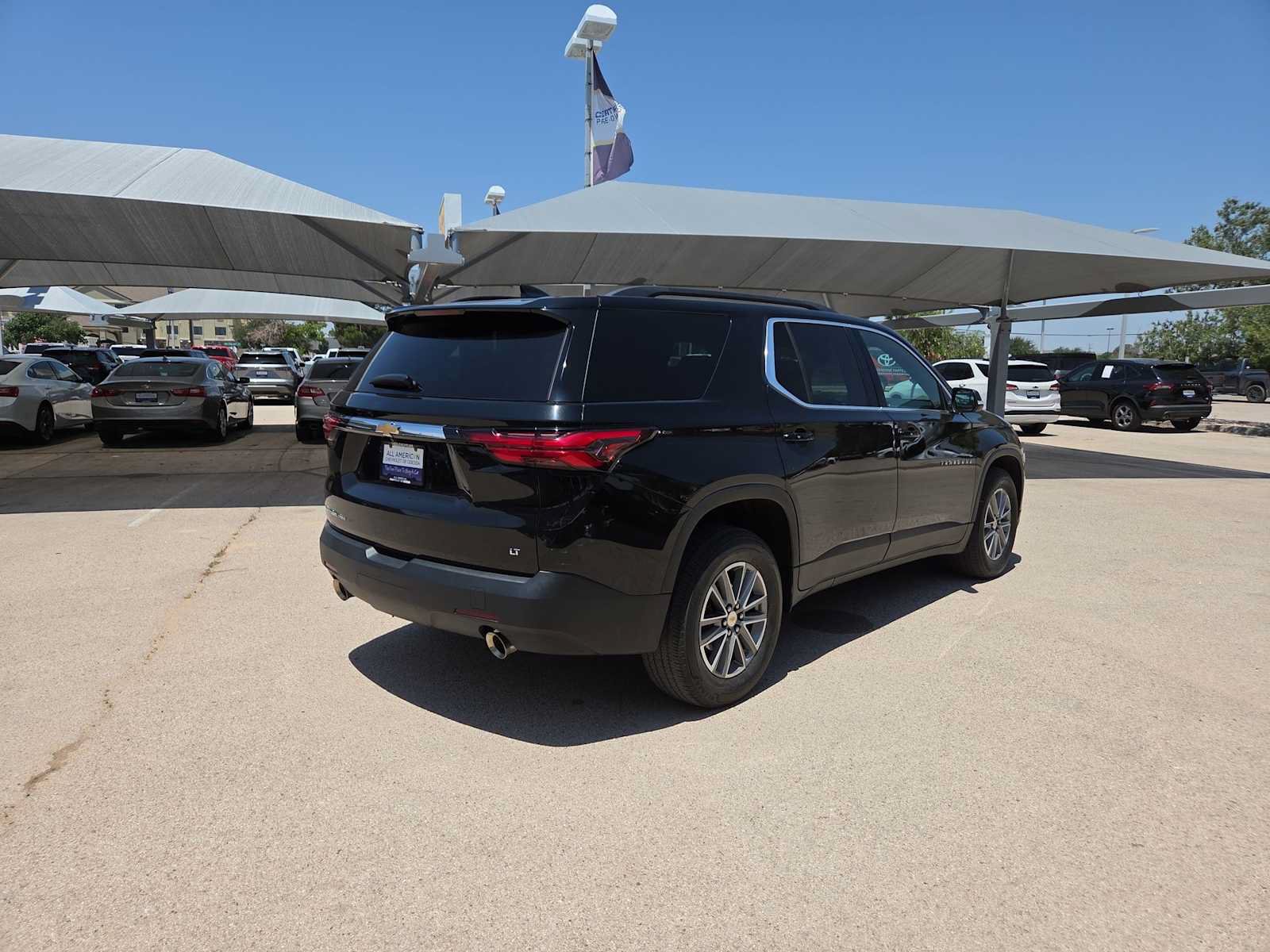 Used 2023 Chevrolet Traverse LT AWD/4WD image 8