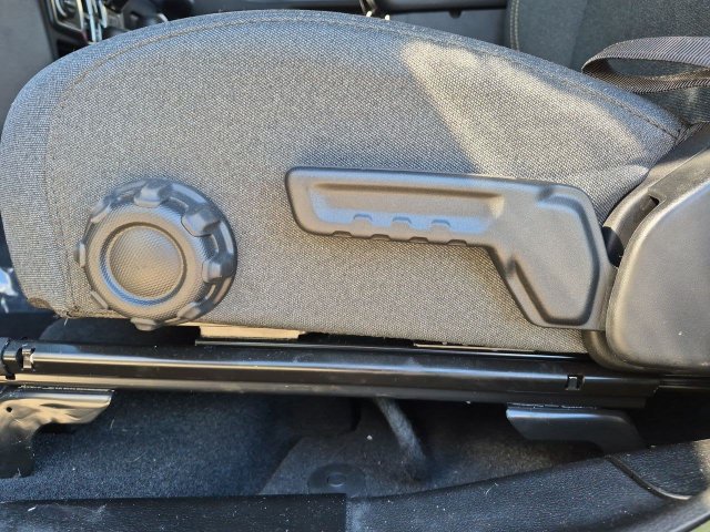 Used 2024 Jeep Wrangler Unlimited Sport AWD/4WD image 19