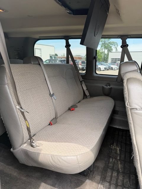 Used 2016 Chevrolet Express 3500 LT w/ LT Preferred Equipment Group RWD image 9