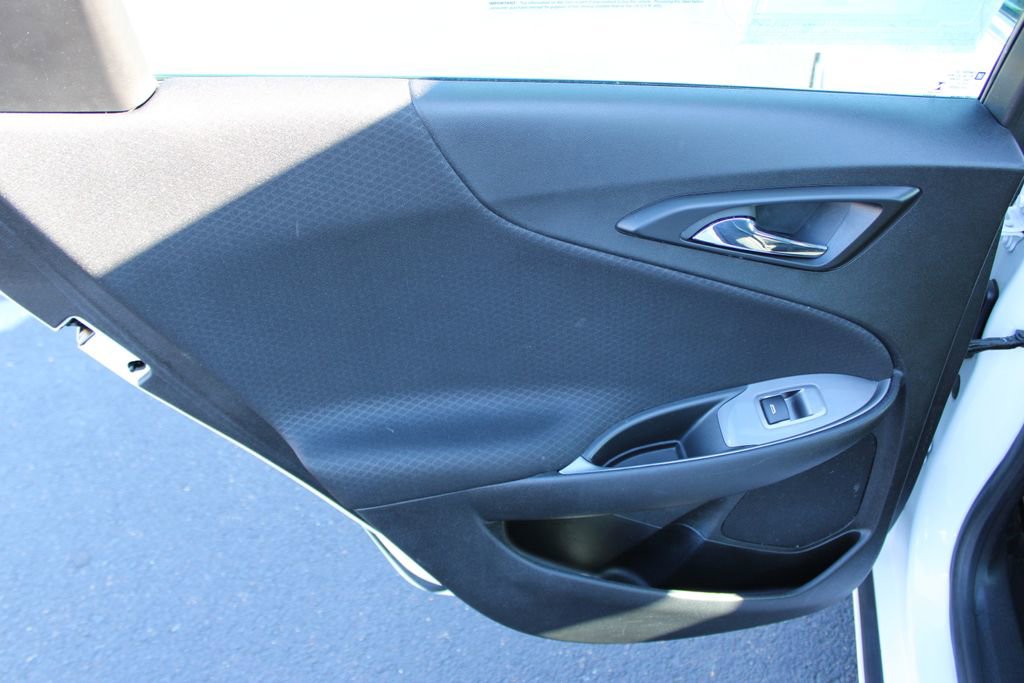 Used 2024 Chevrolet Malibu LT image 18