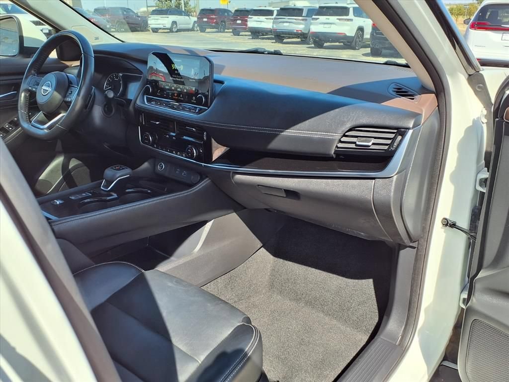 Used 2023 Nissan Rogue SL w/ SL Premium Package FWD image 10