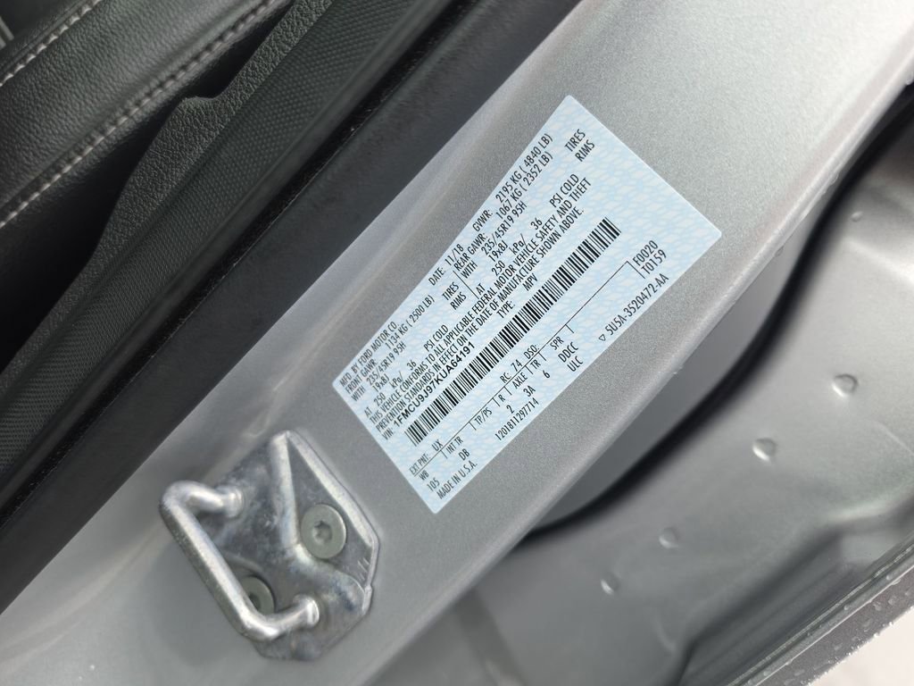 Used 2019 Ford Escape Titanium image 38