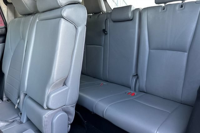 Used 2023 Toyota Highlander XLE FWD image 17