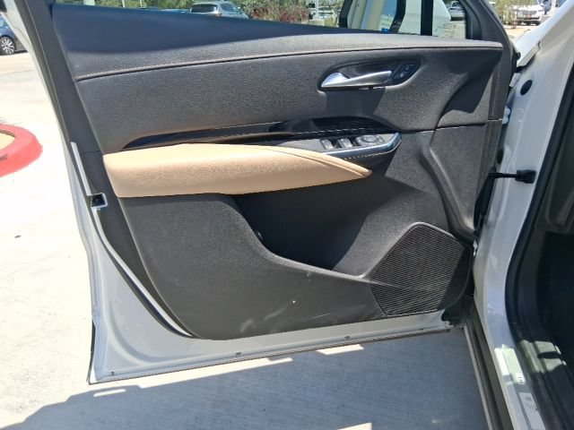 Used 2024 Cadillac XT4 Luxury w/ LPO, Floor Liner Package FWD image 13