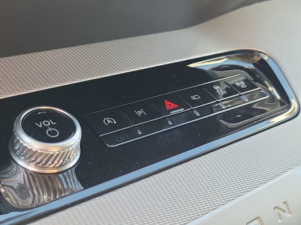 New 2026 Ford Expedition Active image 27