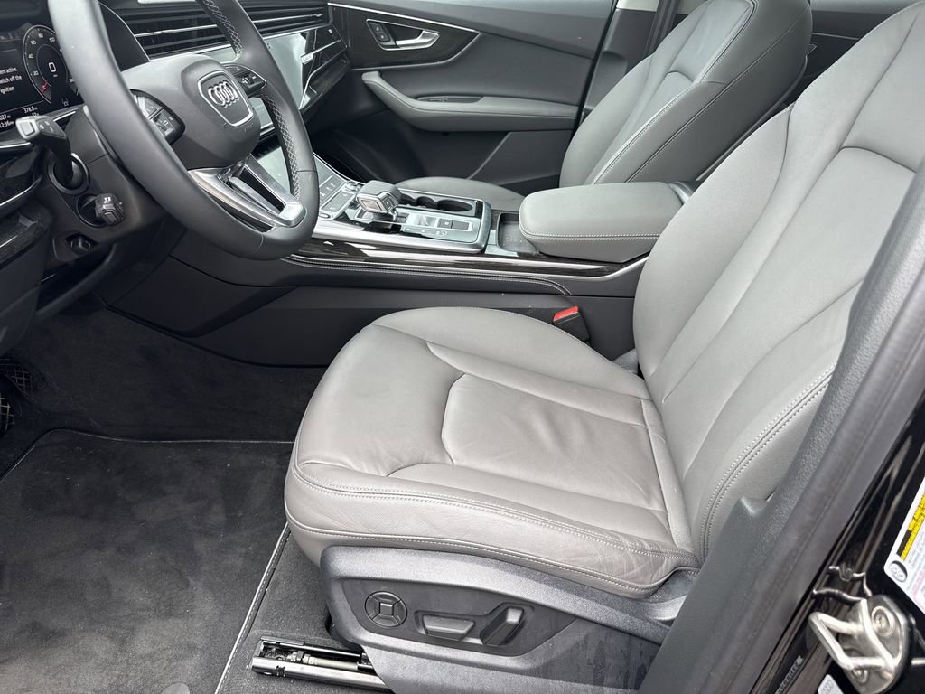 Used 2025 Audi Q7 3.0T Premium Plus w/ Premium Plus Package image 9