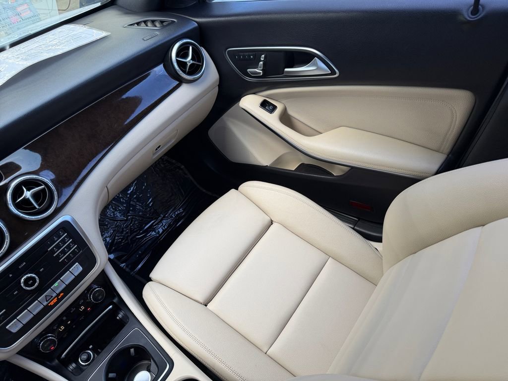 Used 2018 Mercedes-Benz CLA 250 image 23