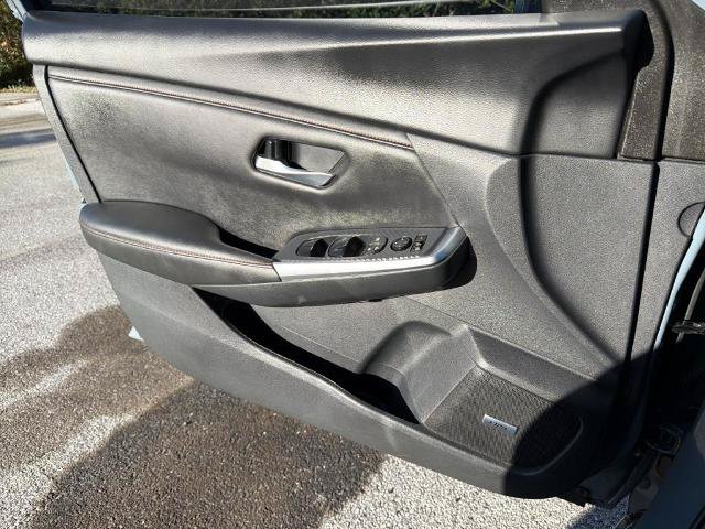 Certified 2025 Nissan Sentra SR w/ SR Premium Package FWD image 14