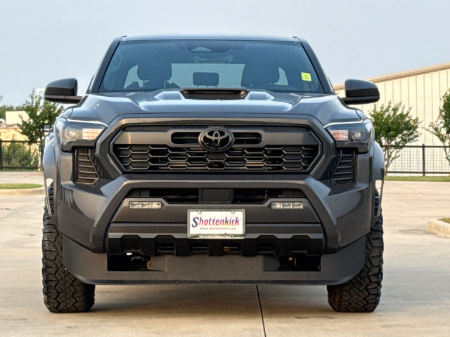 Used 2025 Toyota Tacoma TRD Sport w/ Blackout Package (GST) AWD/4WD image 2
