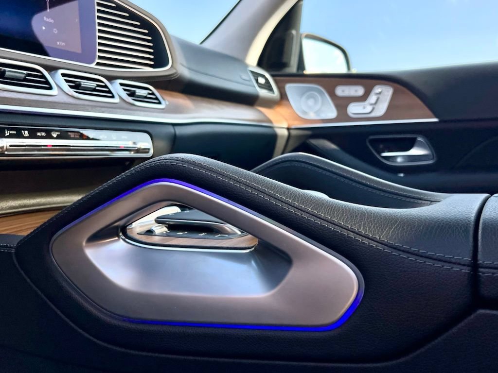 Certified 2025 Mercedes-Benz GLS 450 4MATIC image 26