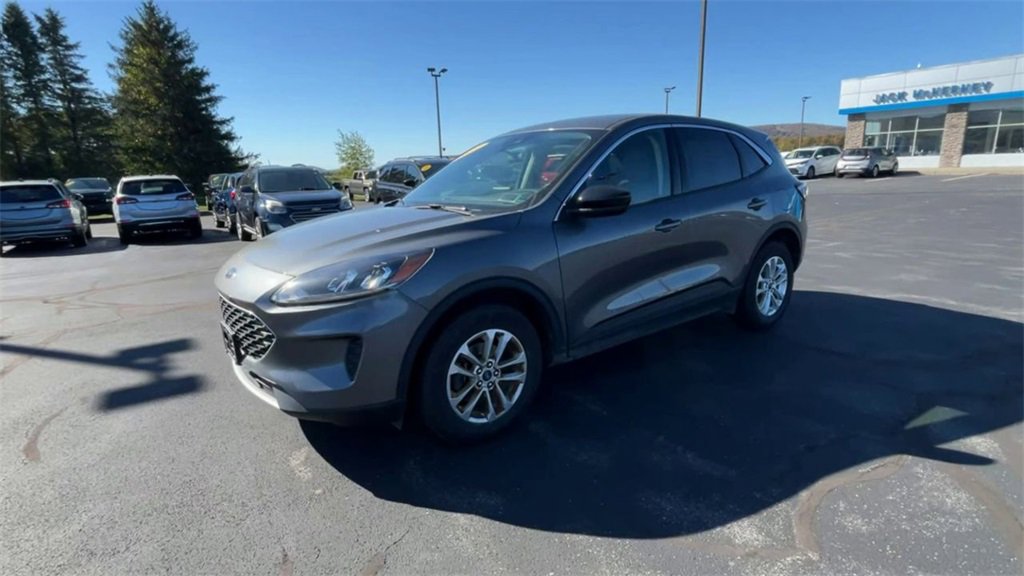 Used 2021 Ford Escape SE image 4