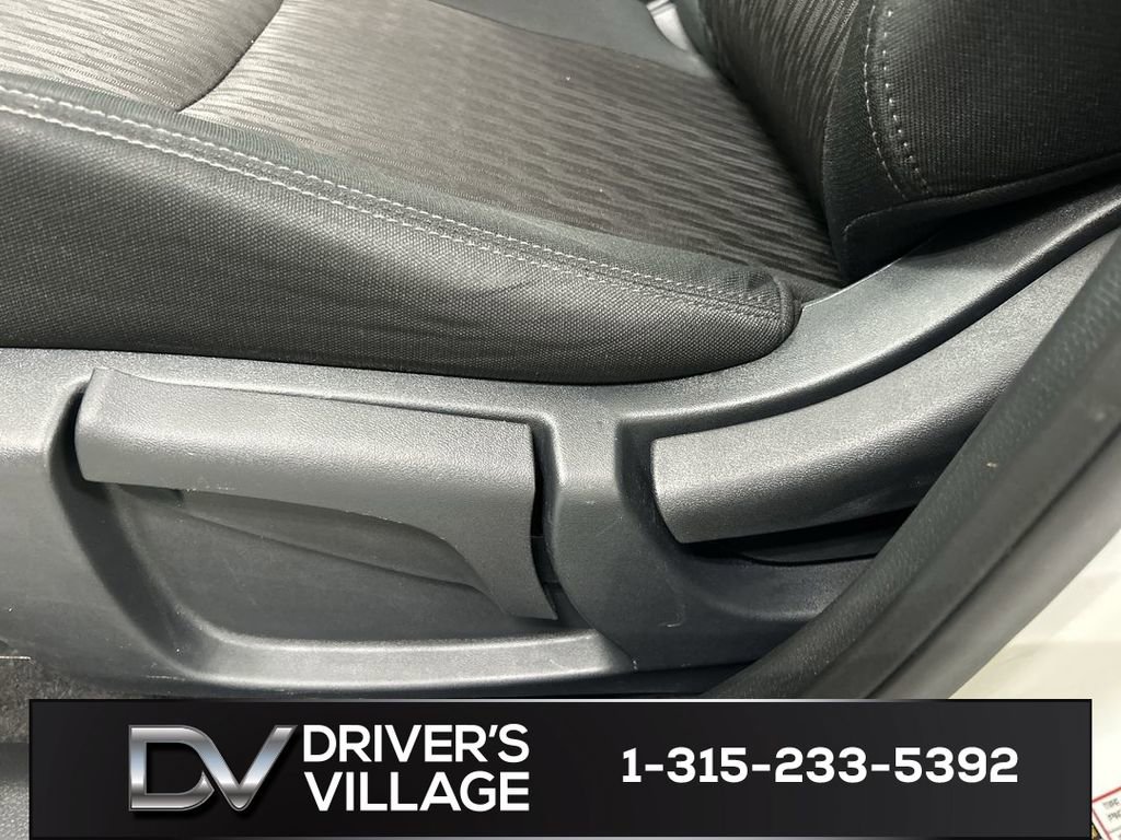 Used 2020 Nissan Rogue S AWD/4WD image 10