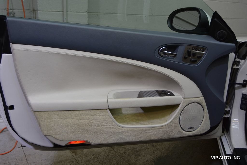 Used 2008 Jaguar XKR R RWD image 11