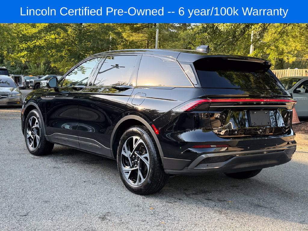 Used 2025 Lincoln Nautilus Premier w/ Jet Appearance Package AWD/4WD image 5