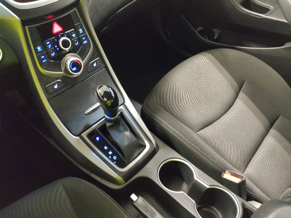 Used 2016 Hyundai Elantra Value Edition image 26