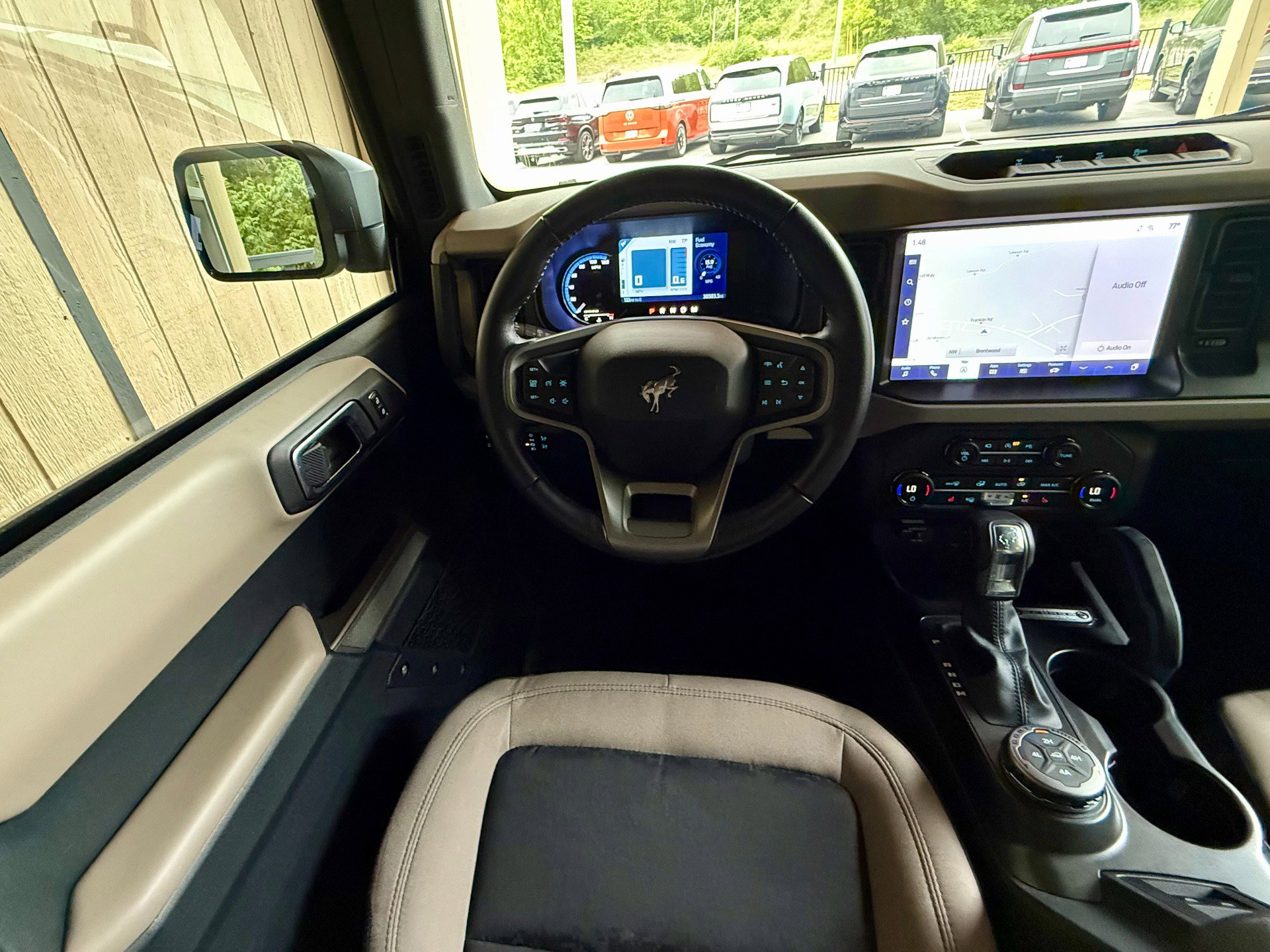 Used 2023 Ford Bronco Wildtrak AWD/4WD image 27