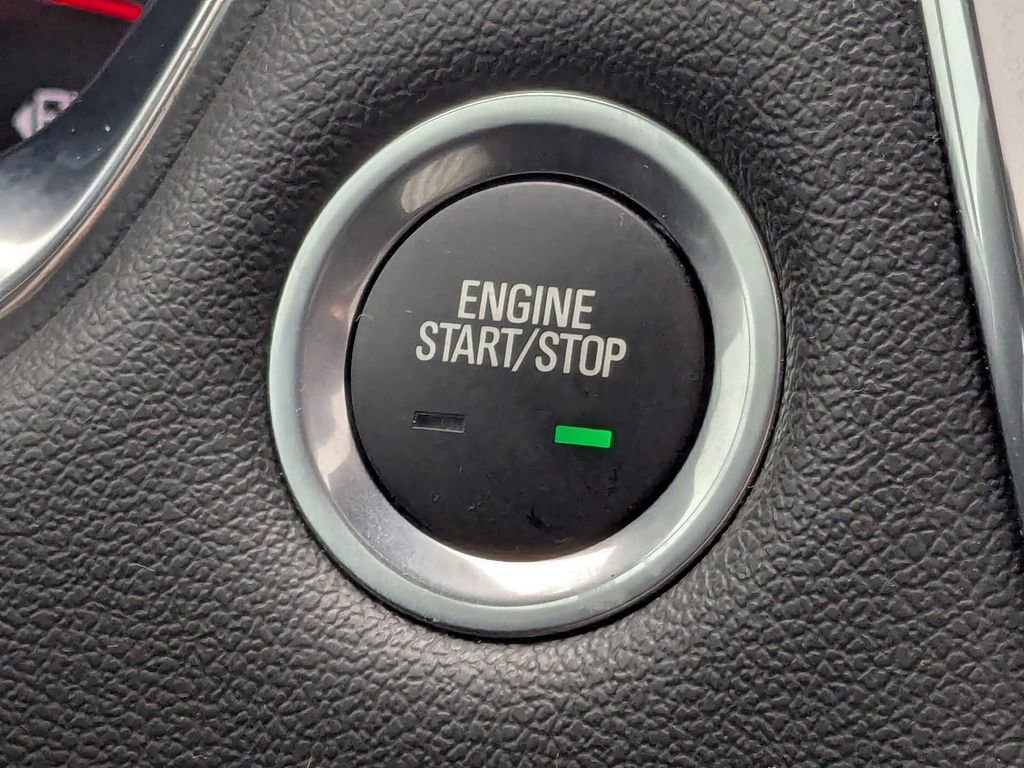 Used 2023 Chevrolet Traverse High Country image 33