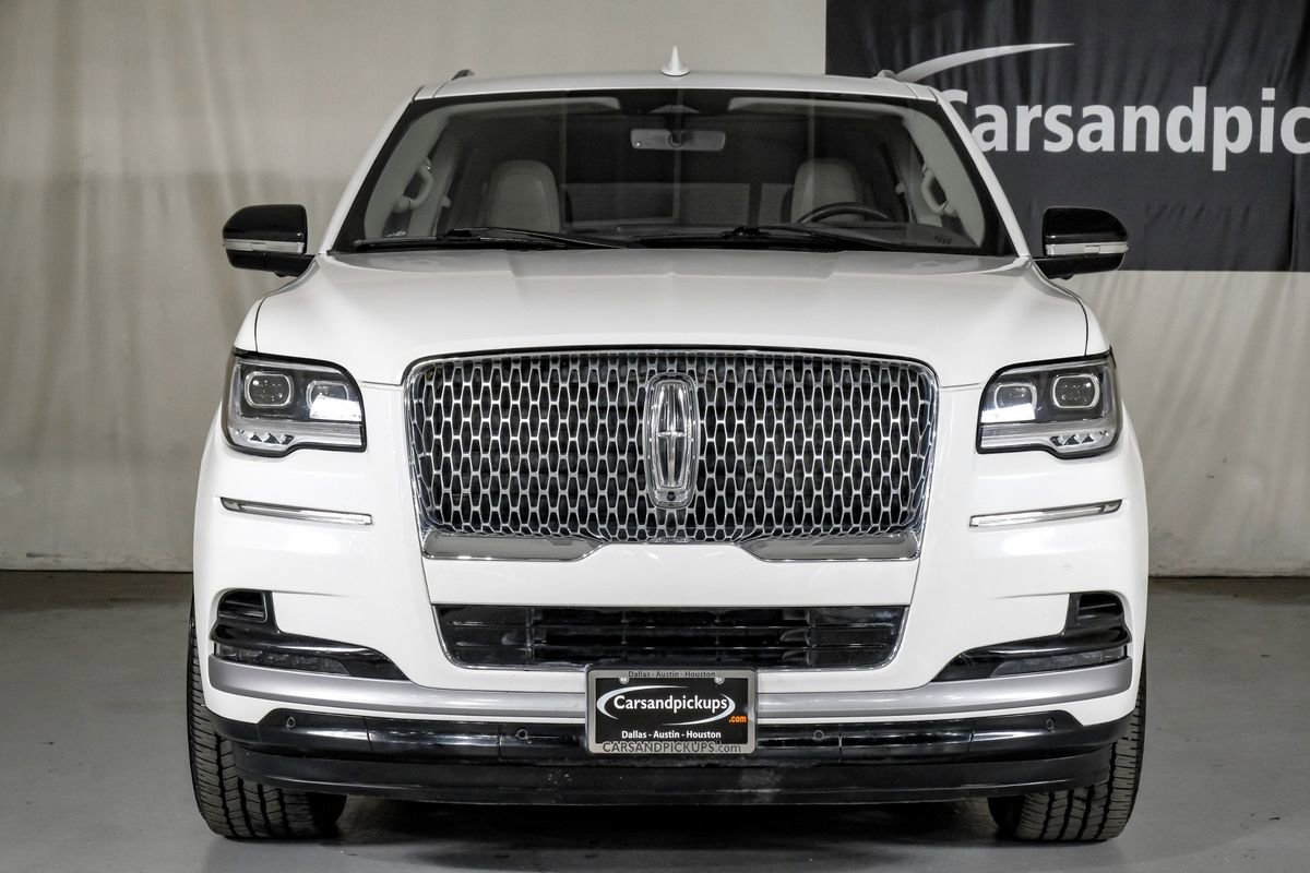 Used 2022 Lincoln Navigator L Reserve image 3