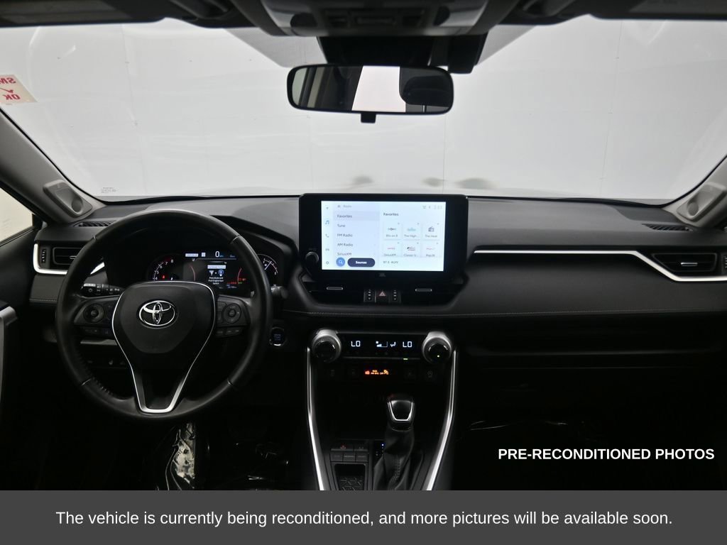 Used 2023 Toyota RAV4 XLE Premium image 15