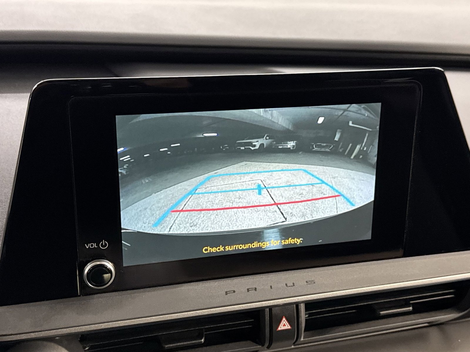 Used 2025 Toyota Prius LE image 22