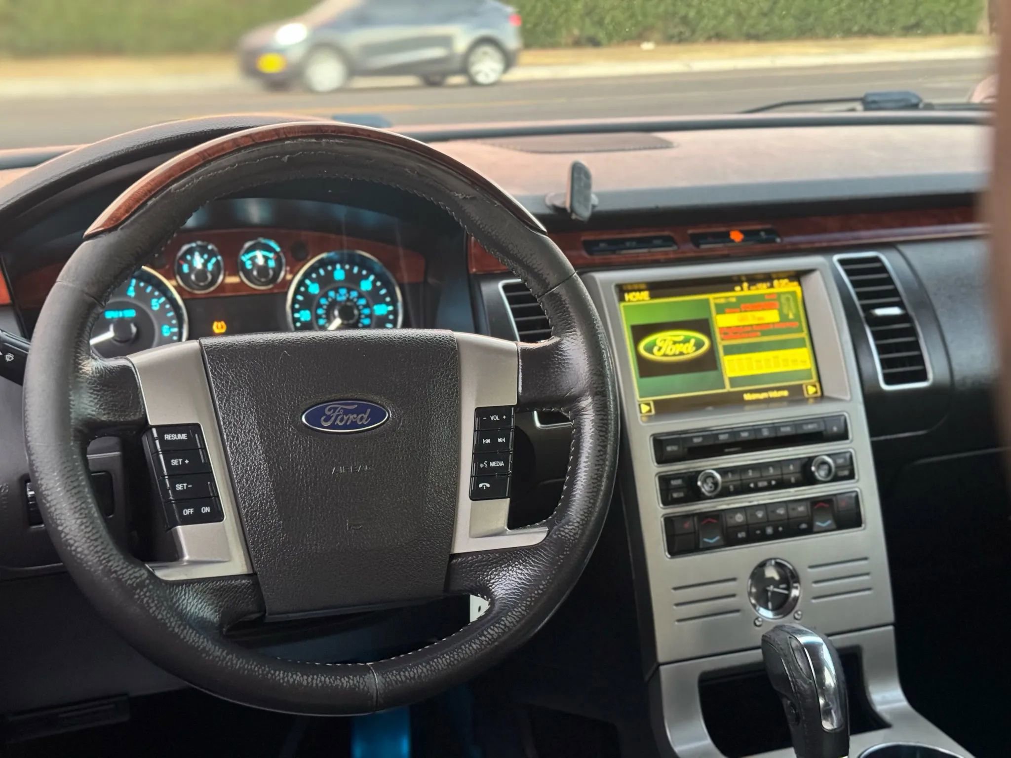 Used 2009 Ford Flex Limited image 32
