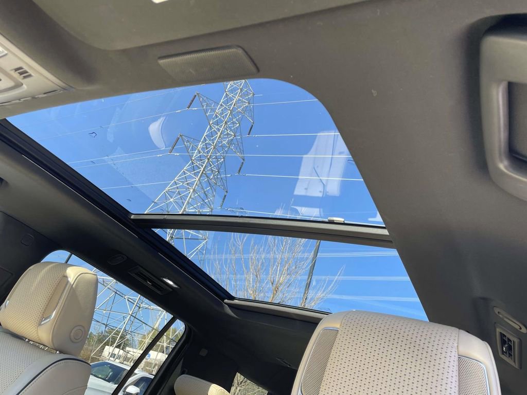 Used 2021 Cadillac Escalade ESV Premium Luxury w/ Driver Assist Tech Package image 20