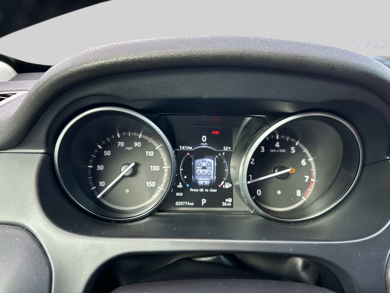 Used 2017 Land Rover Discovery Sport HSE Luxury AWD/4WD image 29