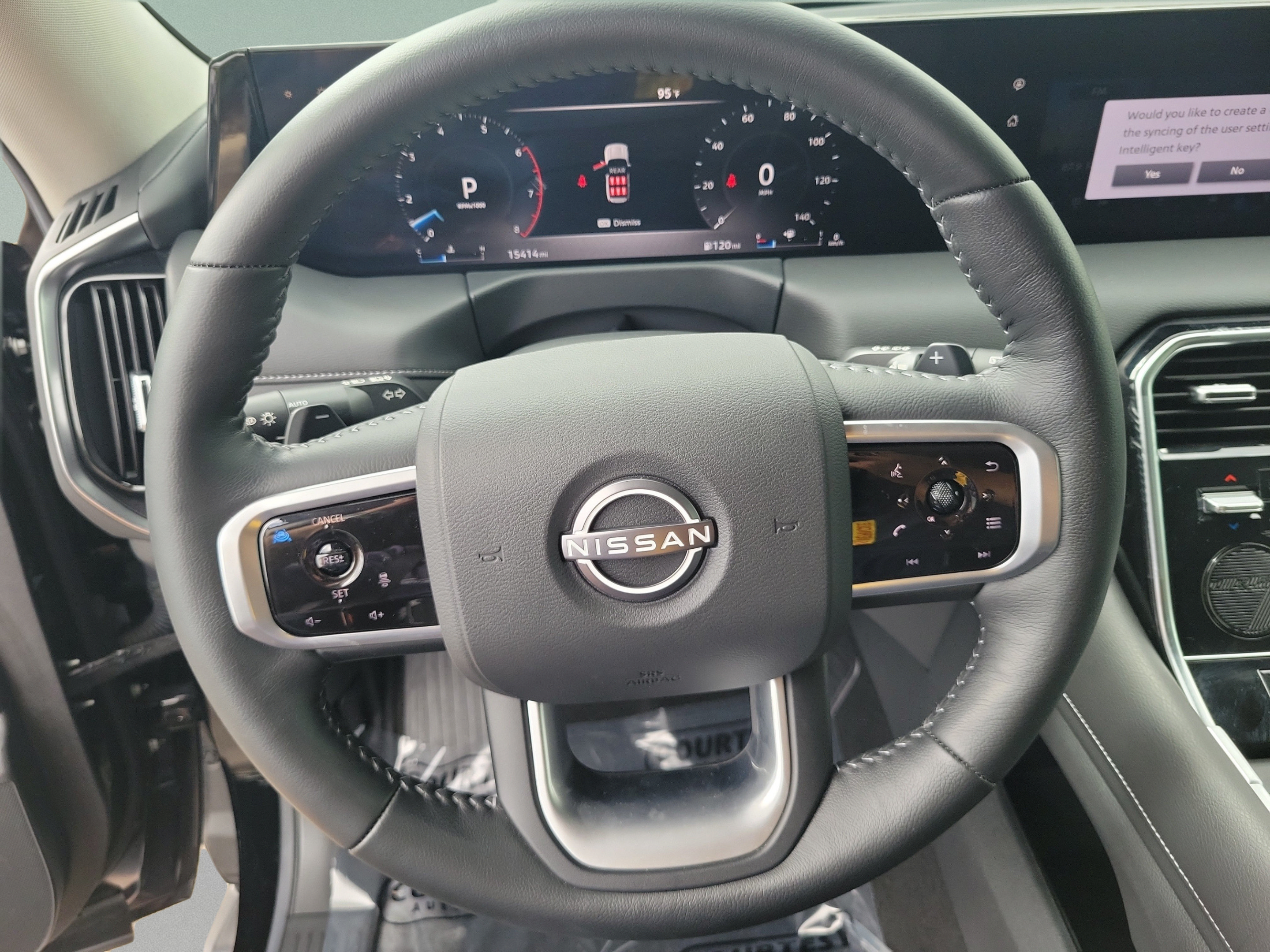 Used 2025 Nissan Armada SV RWD image 16